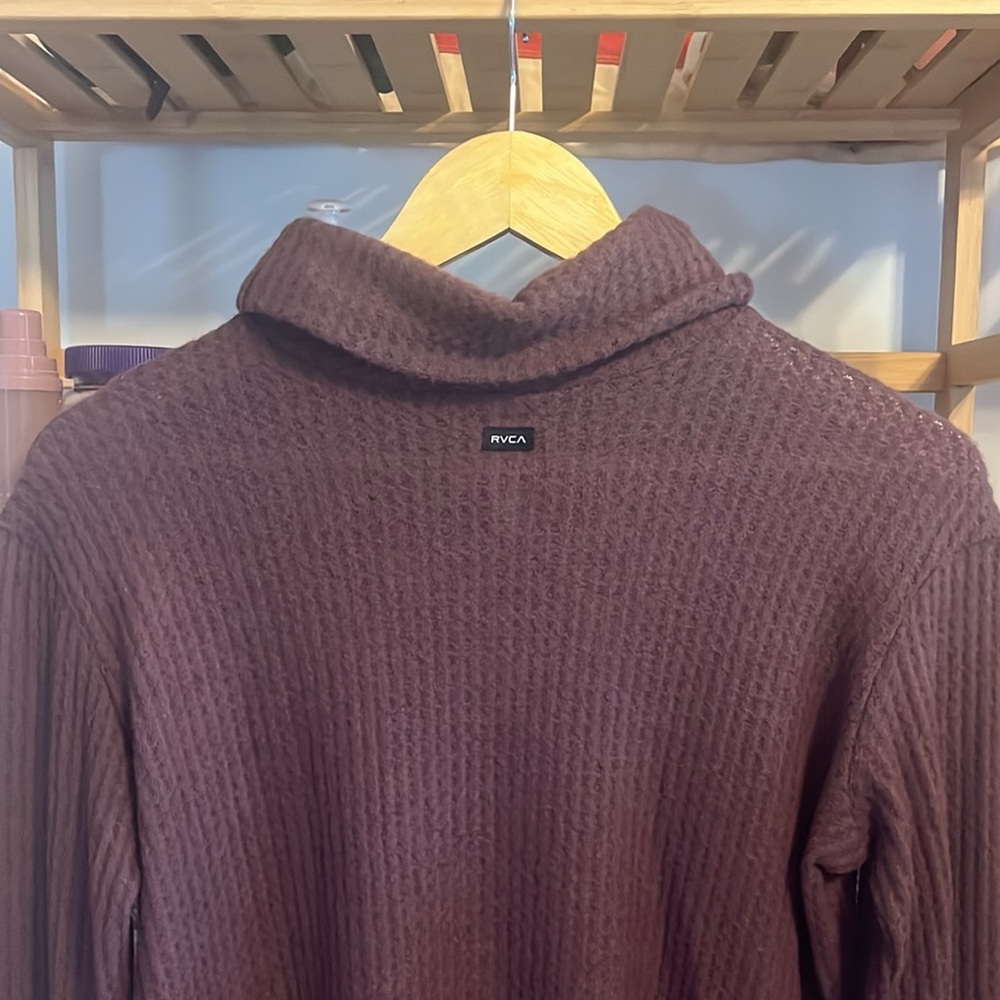 Rvca sweater